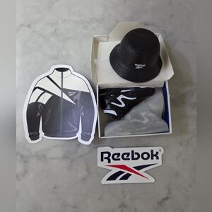Reebok Black Bucket Hat with Subtle Logo